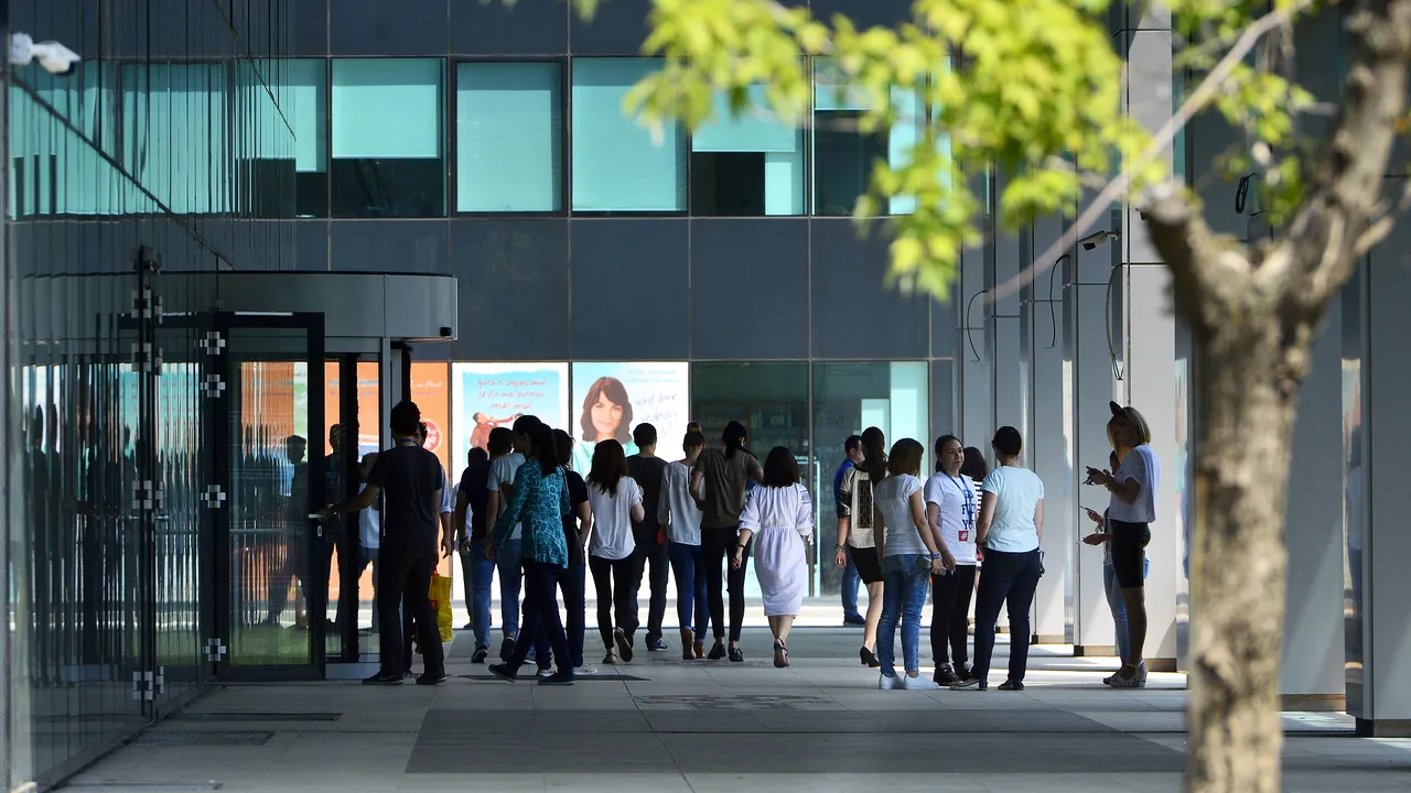 Număr record de angajaţi în România: peste 5,7 milioane de salariaţi în 2024