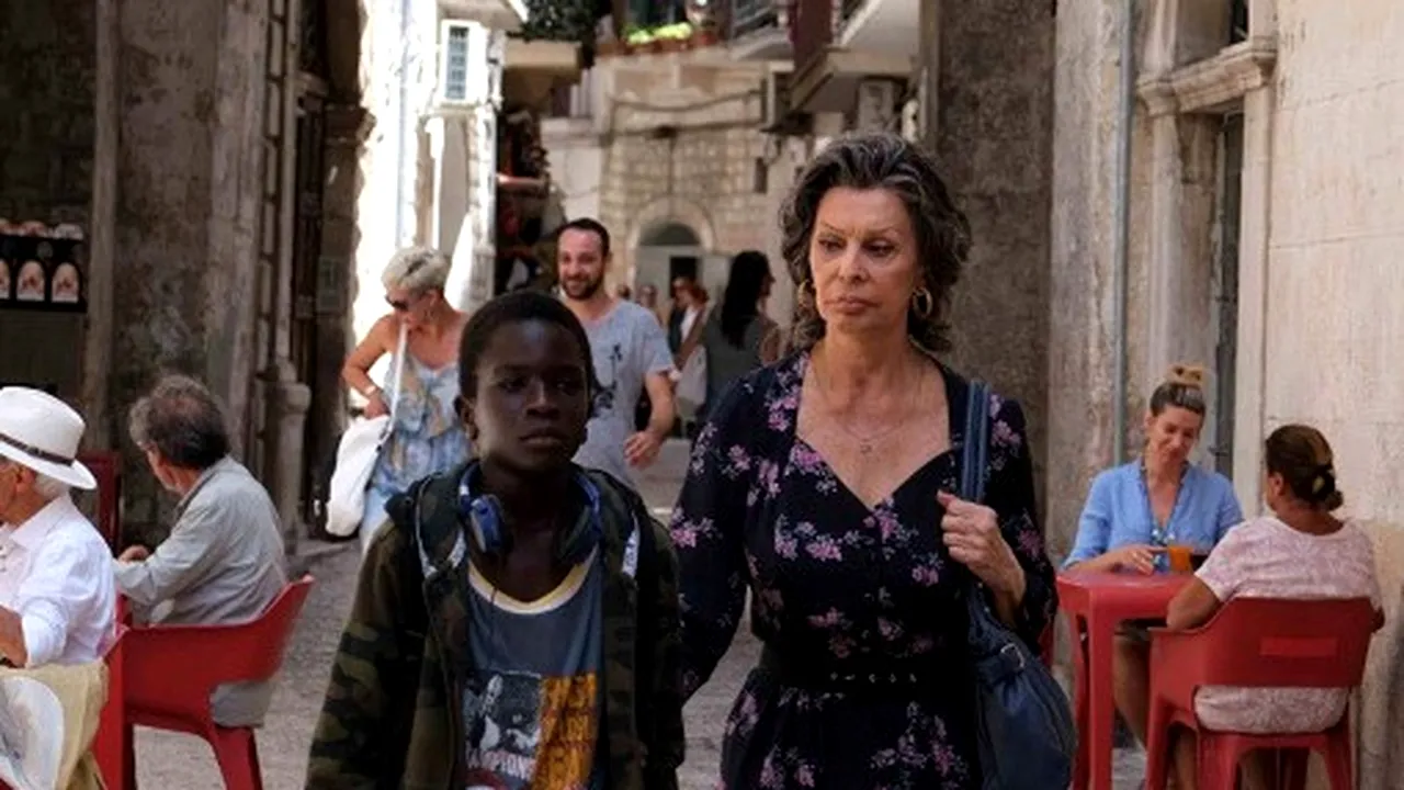 Sophia Loren revine după 11 ani de pauză, într-un film regizat de fiul ei şi produs de Netflix