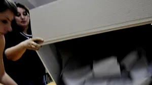 BEC a primit buletinele de vot nule din 34 de judeţe şi sectoarele Capitalei