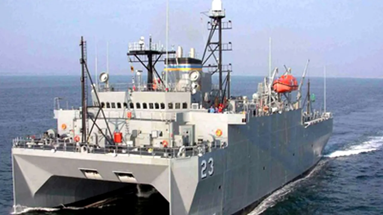 Navele americane, escortate de distrugătoare în Marea Chinei de Sud