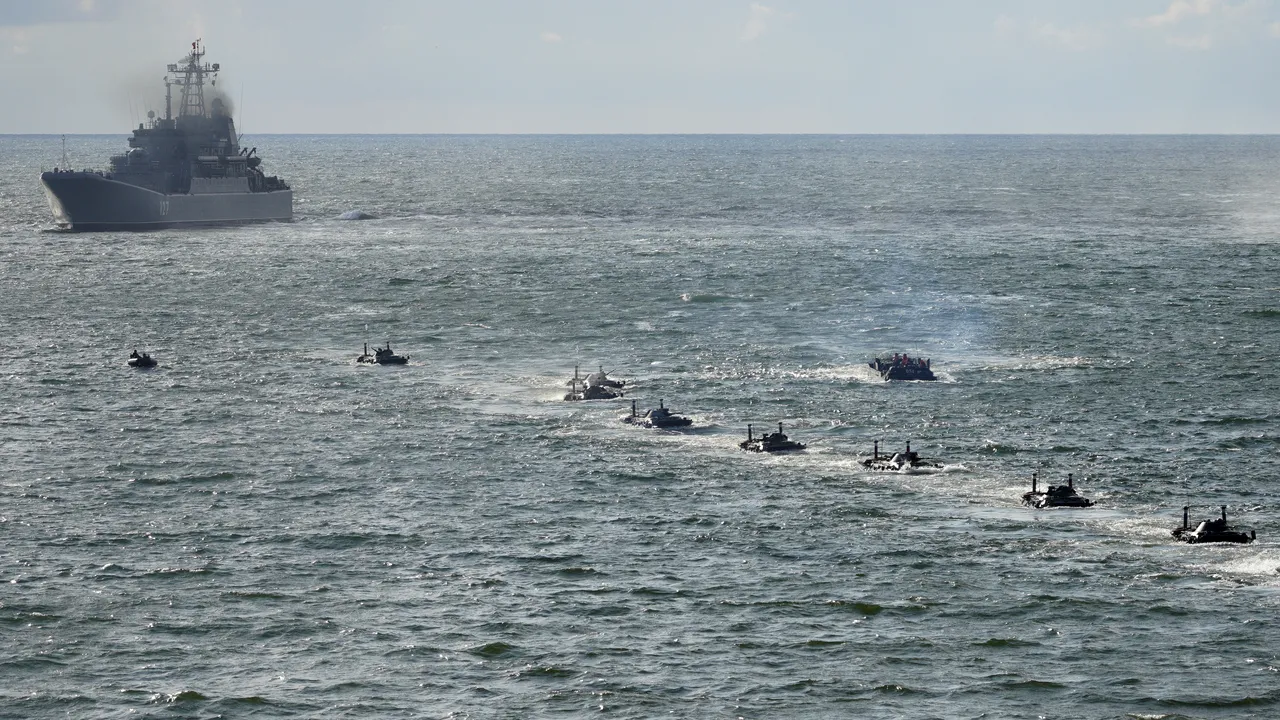 Rusia efectuează exerciţii navale în Marea Baltică, în contextul tensiunilor cu NATO