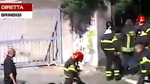 ATENTAT CU BOMBĂ în faţa unui liceu din Italia: Două adolescente au murit - VIDEO