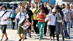 Muzeul spaţial din Washington, închis după ce 200 de protestatari au încercat să forţeze intrarea - FOTO şi VIDEO