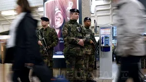 Noi măsuri de securitate în Franţa şi Europa, după atentatele de la Paris