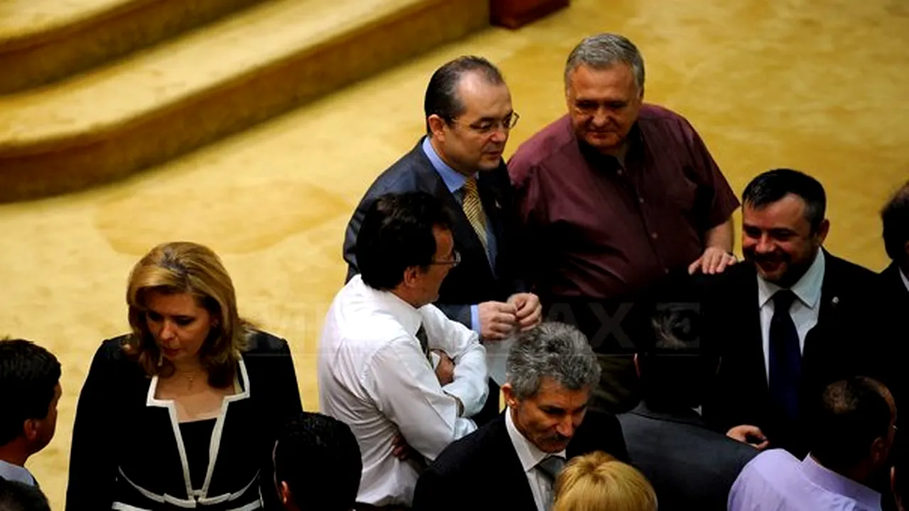 Liderii PDL se întâlnesc marţi cu parlamentarii partidului