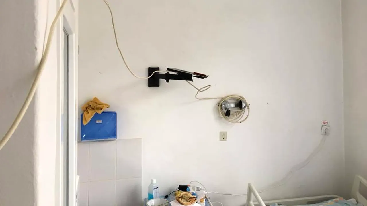 Noi probleme la Spitalul de Boli Infecţioase Timişoara: Copil internat în acelaşi salon cu un adult | FOTO