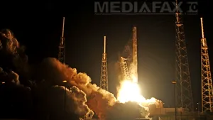 Compania SpaceX a reuşit să lanseze capsula Dragon, dar a eşuat în recuperarea lansatorului acesteia