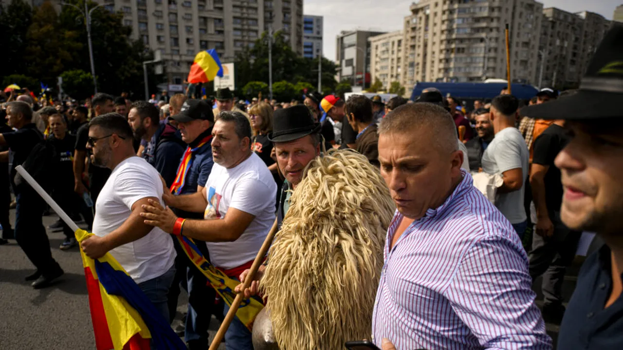 AUR: Fermierii trebuie ascultați, nu întâmpinați cu gaze lacrimogene / Bolojan trebuie să vorbească direct cu fermierii