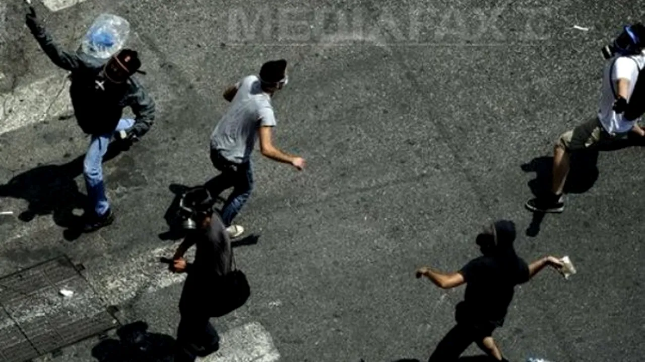Proteste faţă de imigraţie în Grecia: Manifestanţii s-au ciocnit cu forţele de ordine în Patras