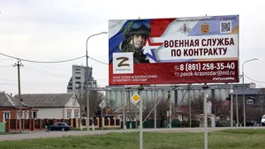 Războiul din Ucraina, ziua 402. Zelenski semnează noi sancţiuni / Steag Wagner flutură în centrul Bahmut / Ruşii sunt chemaţi la arme pentru a lupta împotriva tuturor inamicilor statului / Ia naştere o nouă grupare paramilitară, denumită de la Puşkin / Ucraina primeşte întăriri de la ţările NATO