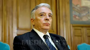 Isărescu: Nu există absolut niciun pericol ca România să oprească plăţile externe