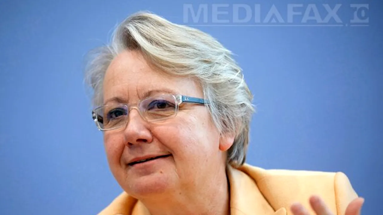 Ministrul german al Educaţiei, suspectat de plagiat la redactarea tezei de doctorat