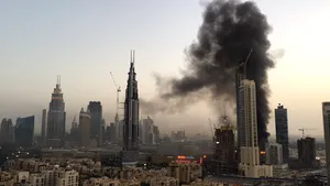 FOTO, VIDEO INCENDIU puternic în centrul Dubaiului, în apropiere de iconicul Burj Khalifa