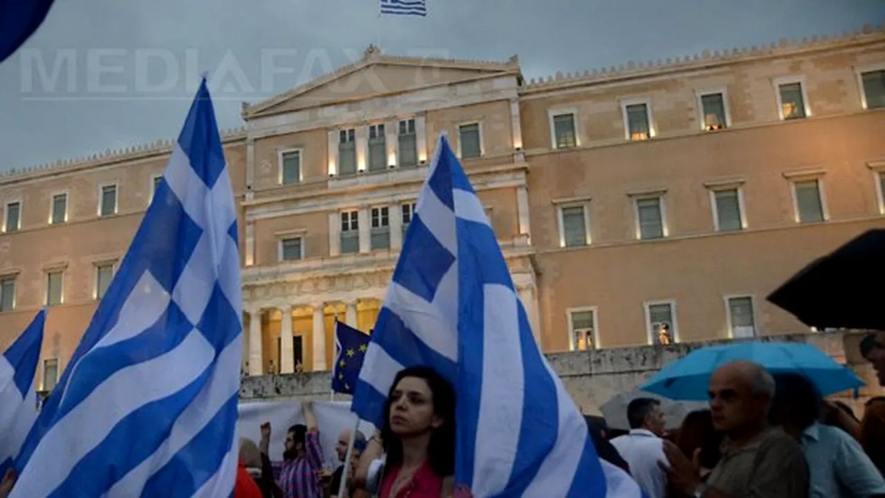 Manifestaţii violente la Atena şi Salonic în timpul vizitei lui Barack Obama în Grecia. Gaze lacrimogene, folosite de poliţie