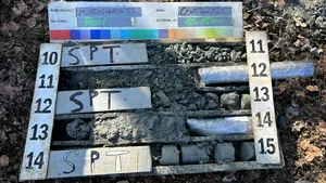 CNAIR: Au început investigaţiile geotehnice pe traseul viitoarei autostrăzi Filiaşi - Drobeta