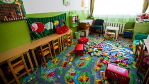 Se amână înscrierile la grădiniţă din cauza epidemiei COVID 19. Când şi cum îţi poţi înscrie copilul?