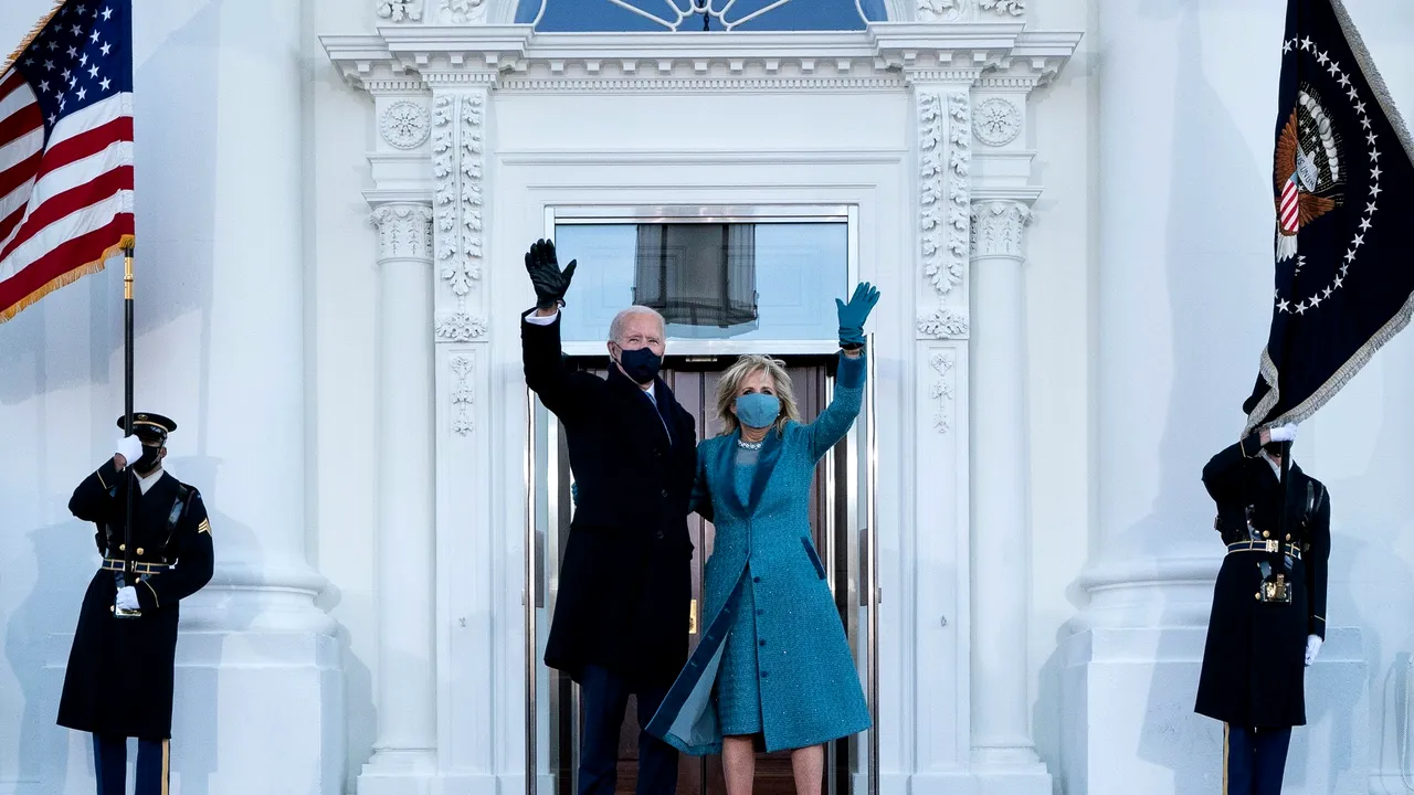 Jill Biden se implică în educaţie. Prima Doamnă susţine planul de redeschide a şcolilor din SUA