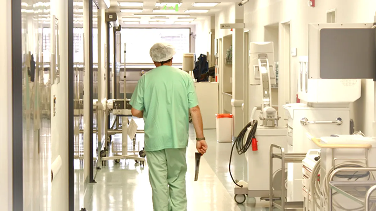 Bucureşti: Nouă spitale şi Serviciul de ambulanţă asigură asistenţa medicală de urgenţă de Crăciun 