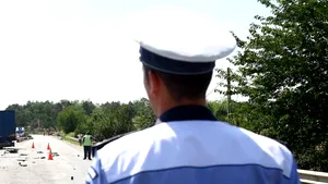 Accident în lanţ pe DN 1: Trei TIR-uri şi trei autoturisme s-au ciocnit în judeţul Alba