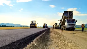 Guvernul Orban promite investiţii de peste 60 mld.euro în următorii 10 ani în infrastructură: autostrăzi, căi ferate, porturi şi metrou la Cluj