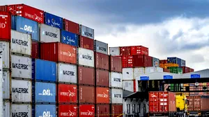 Deficitul comercial la bunuri a crescut în primele 5 luni din 2024 cu 11,1% an/an, la 12,2 mld. euro
