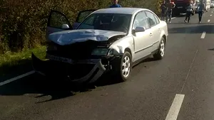 Carambol pe DN 59, în judeţul Timiş: 15 persoane implicate, două fiind rănite