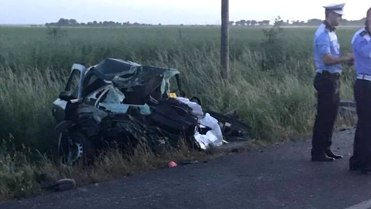 Grav accident de circulaţie în judeţul Timiş: o persoană a murit, iar alte şapte au fost rănite, după ce un microbuz s-a ciocnit cu o maşină | FOTO