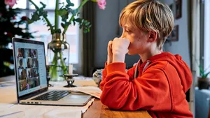 Şcoală făcută superficial. Elevii nu îşi dau interesul la materiile importante