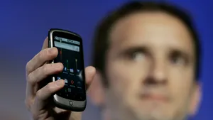 Google a lansat smartphone-ul Nexus One - FOTO