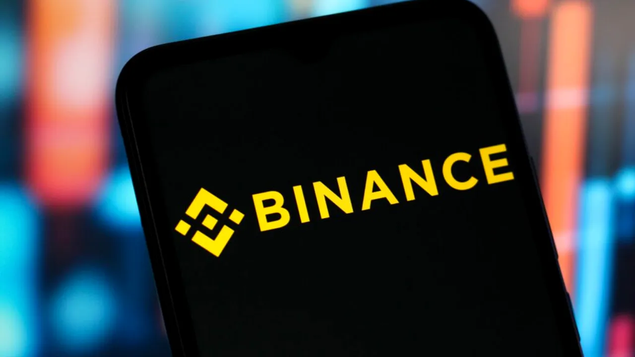 Binance avertizează asupra unor noi fraude telefonice și se alătură rețelei globale Beacon
