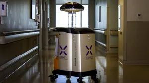 COVID Terminator. Un robot care ucide coronavirusul a atras atenţia studiourilor de la Hollywood