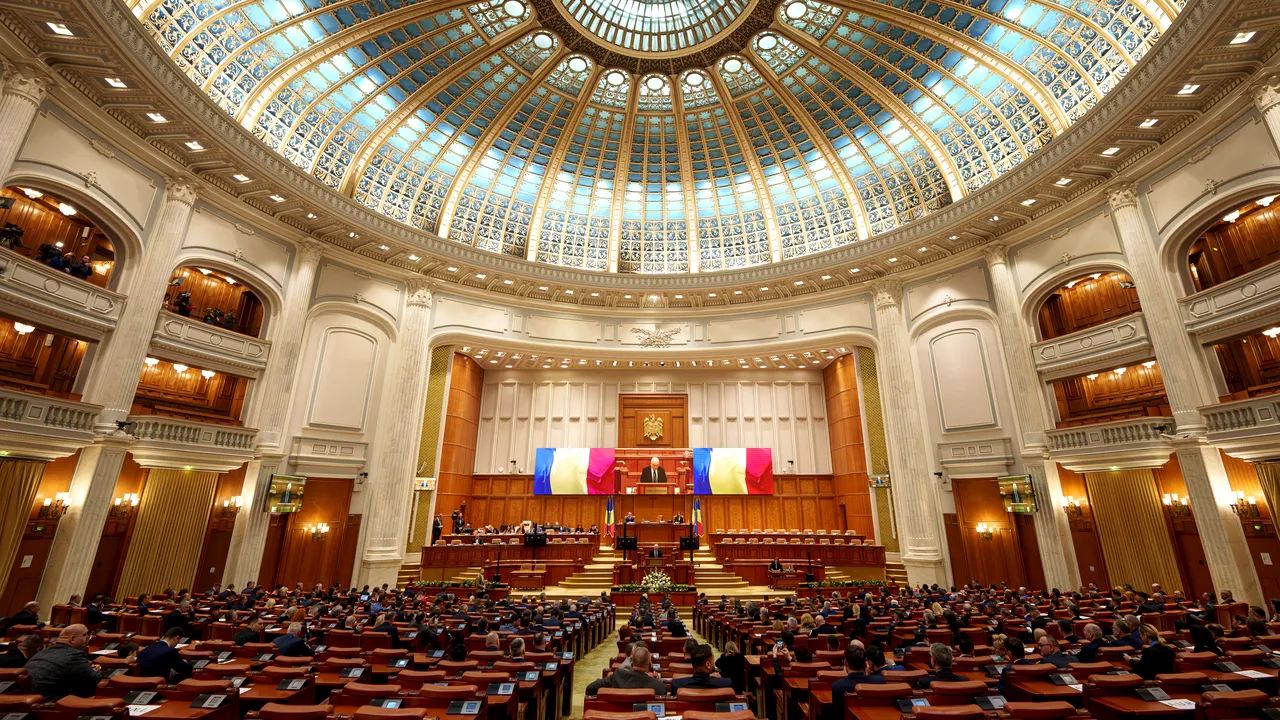 Dezbateri în Parlament pentru Legea Bugetului de Stat şi Legea Bugetului Asigurărilor Sociale, marţi