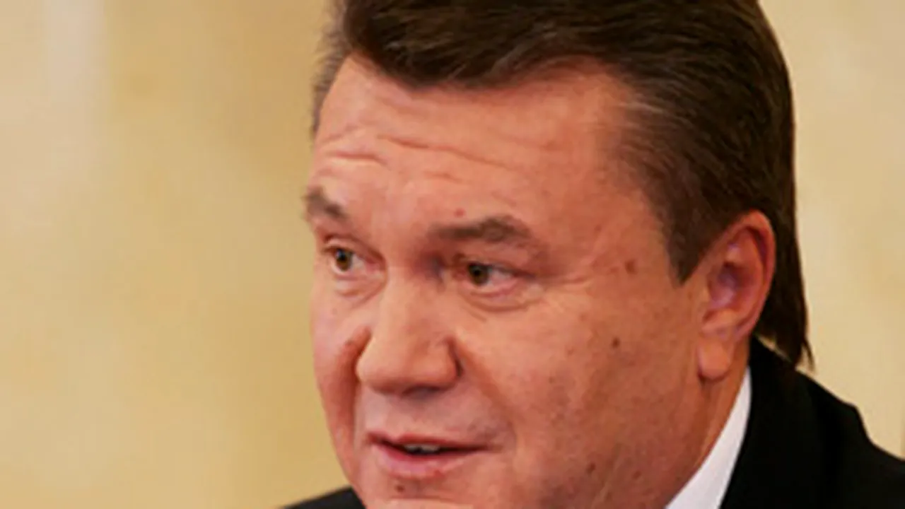 Kiev: Lucrările Parlamentului, blocate până la anunţarea unui referendum pentru aderarea la NATO
