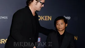 Unul dintre copiii cuplului Angelina Jolie-Brad Pitt, accidentat la un picior