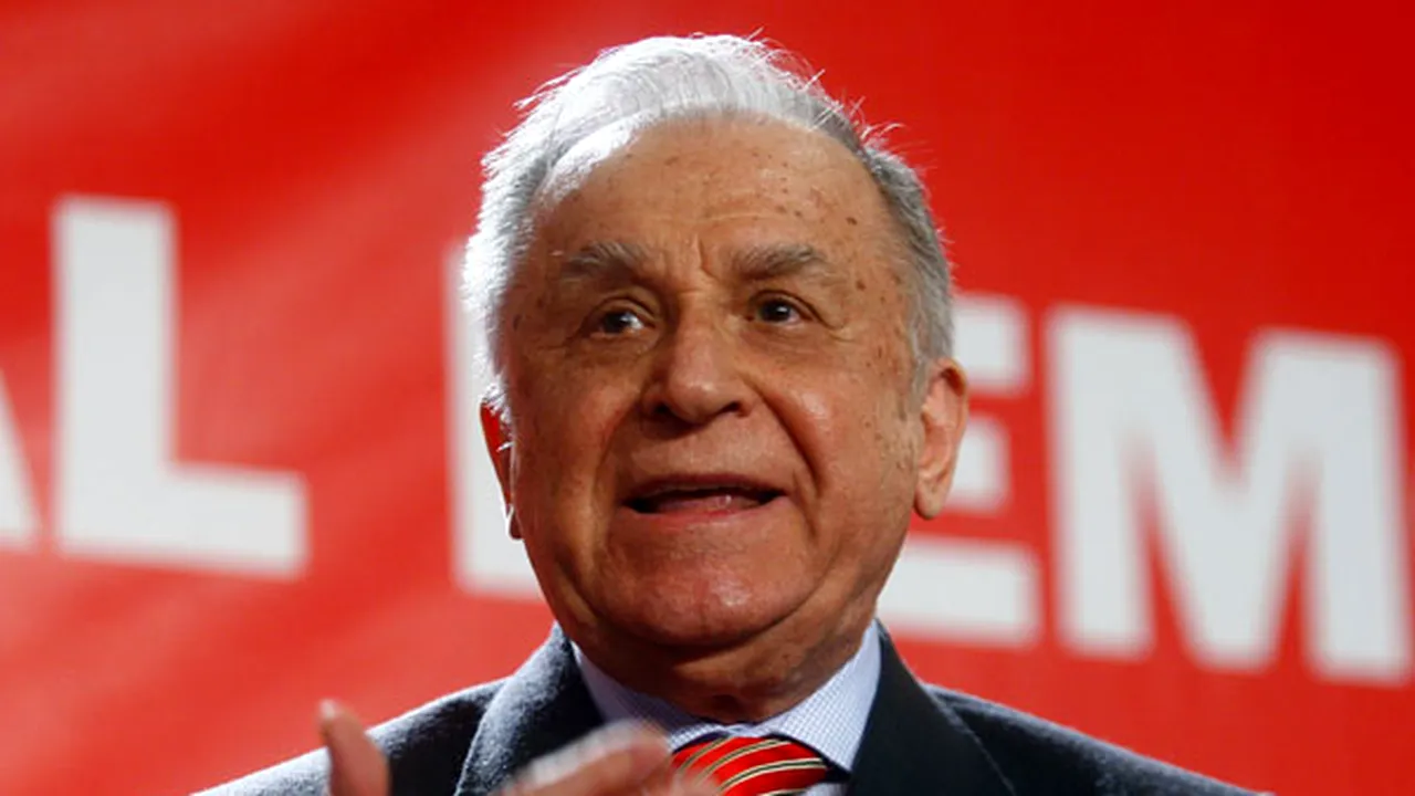 Iliescu anunţă că va fi alături de noua echipă de conducere a PSD