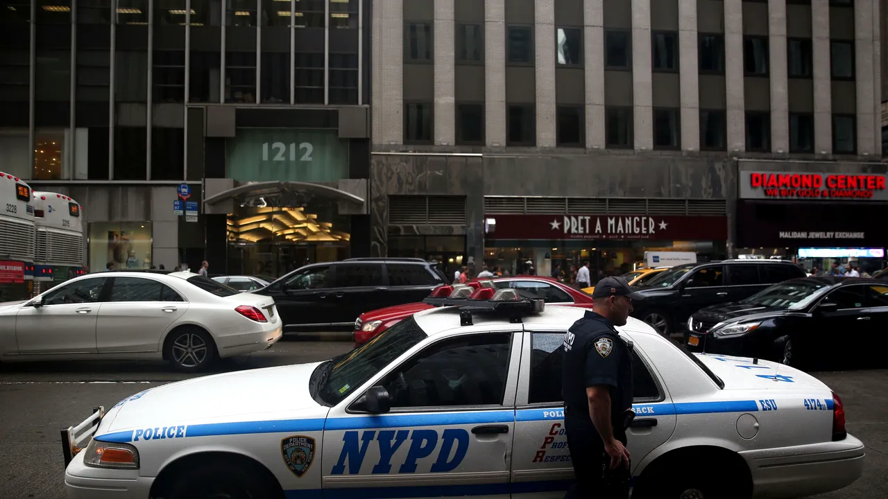 Adolescentă din Marea Britanie, găsită moartă în camera de hotel din New York, în timpul unei excursii cu şcoala