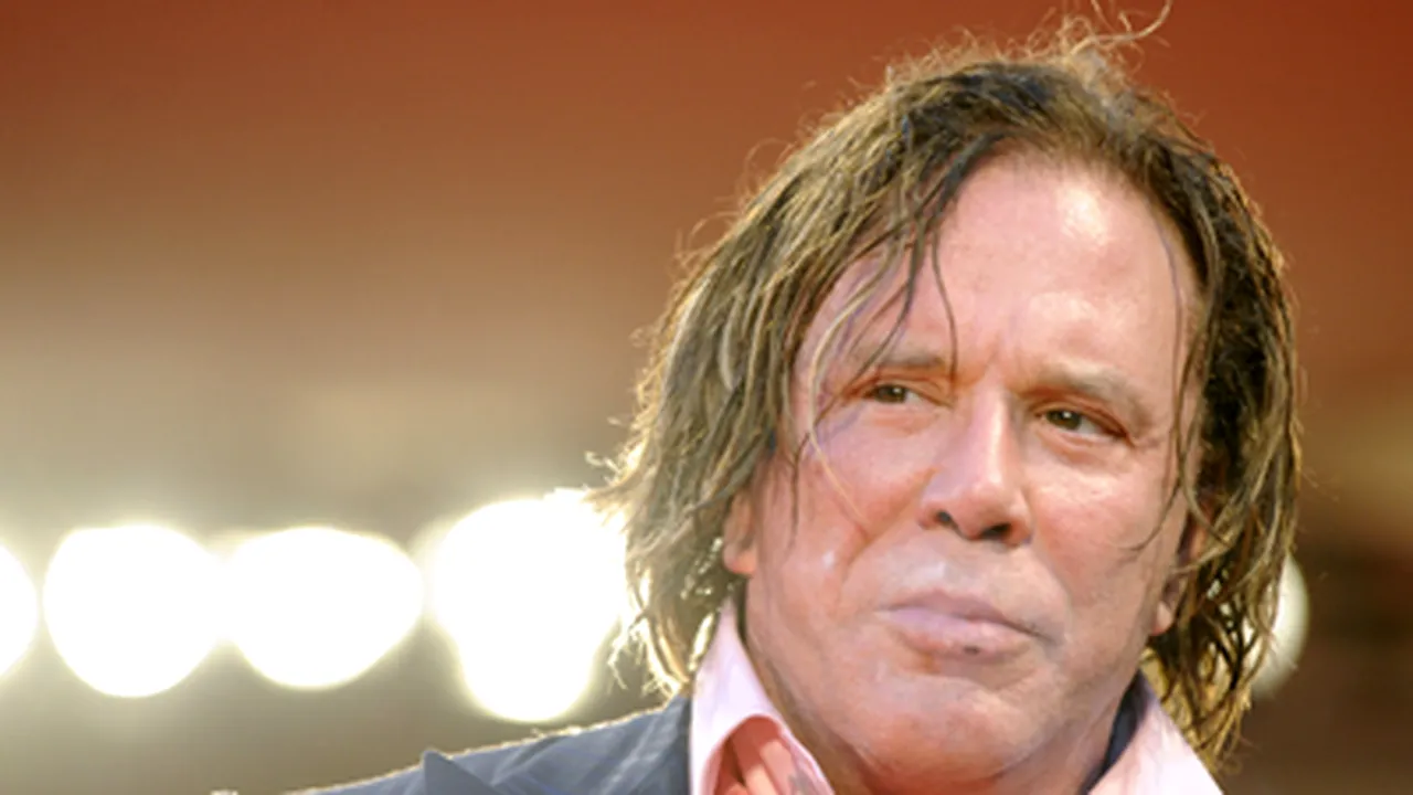 Mickey Rourke se alătură distribuţiei noului film regizat de Stallone