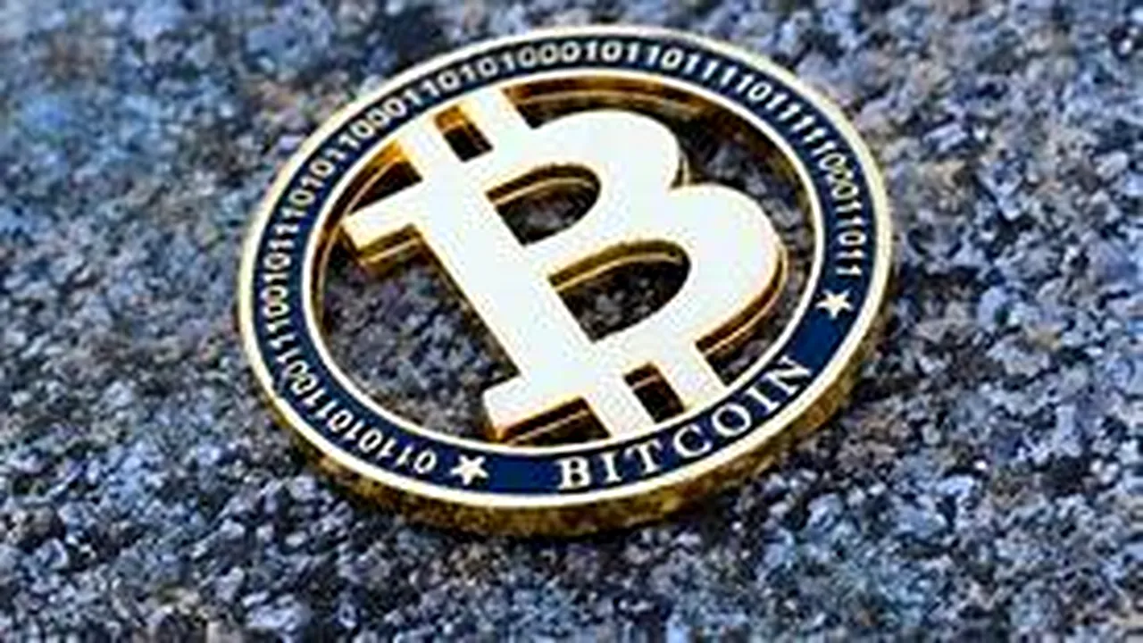 MicroStrategy îşi dublează miza pe Bitcoin, riscând consecinţe majore
