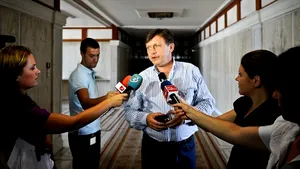 Antonescu: Referirea lui Ponta că Băsescu ar fi căutat sticle a fost o 