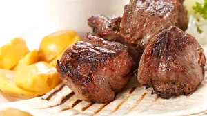 Consiliul Central Islamic Elveţian se declară şocat după descoperirea de carne de porc în kebabi