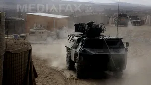 Atentat sinucigaş în Afganistan: 77 de persoane dintr-un avanpost de luptă al NATO au fost rănite