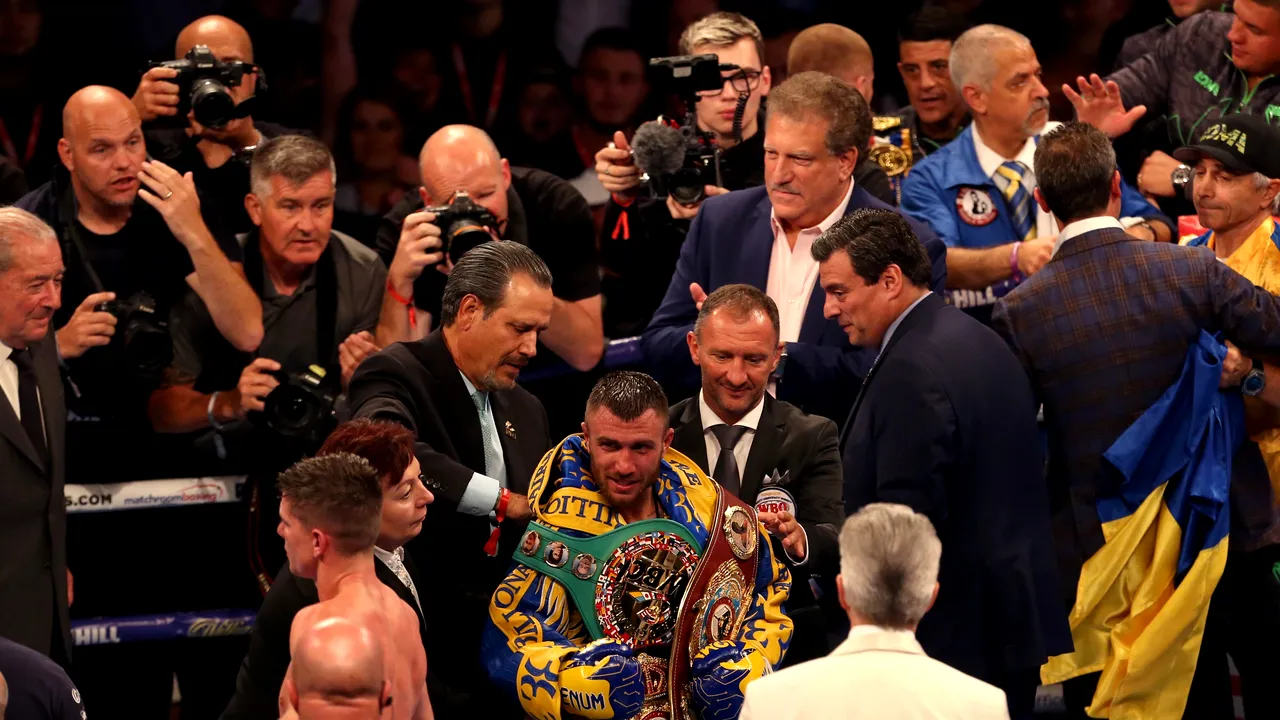 Campionii din ring reinventează voleiul pe plajă