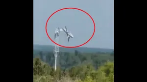 VIDEO Momentul în care un avion militar se prăbuşeşte lângă Moscova