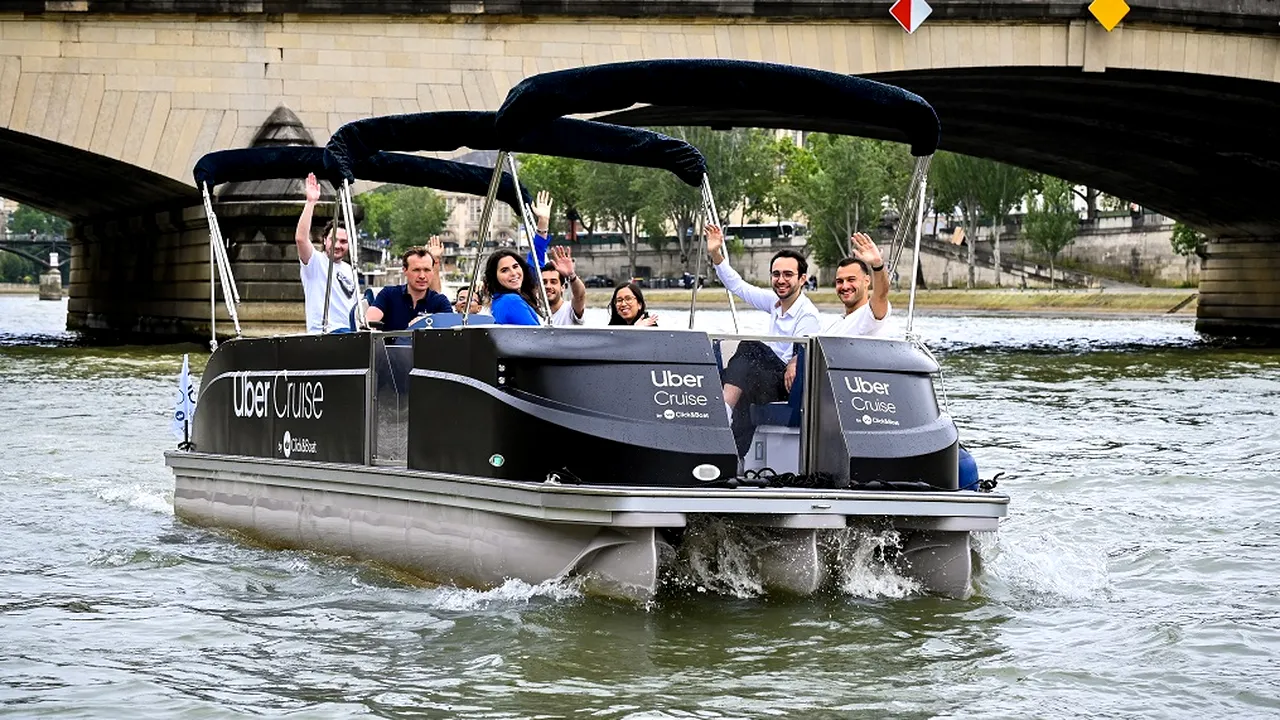 Uber face valuri în toată Europa şi lansează noi servicii cu bărci