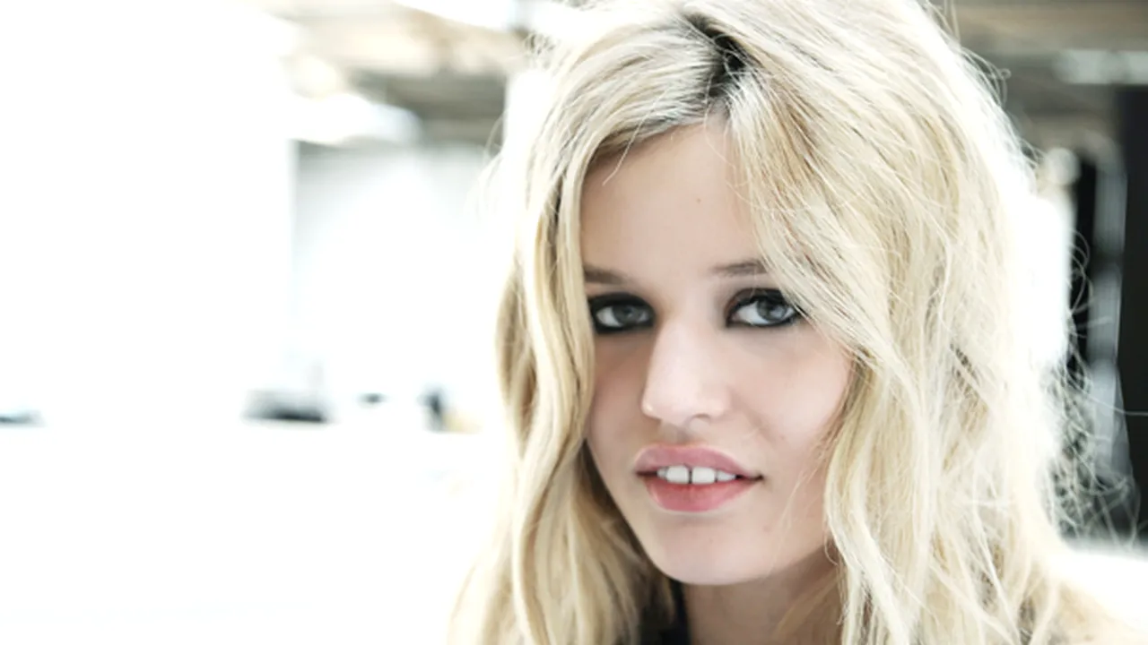 Georgia May Jagger, noua ambasadoare Rimmel London