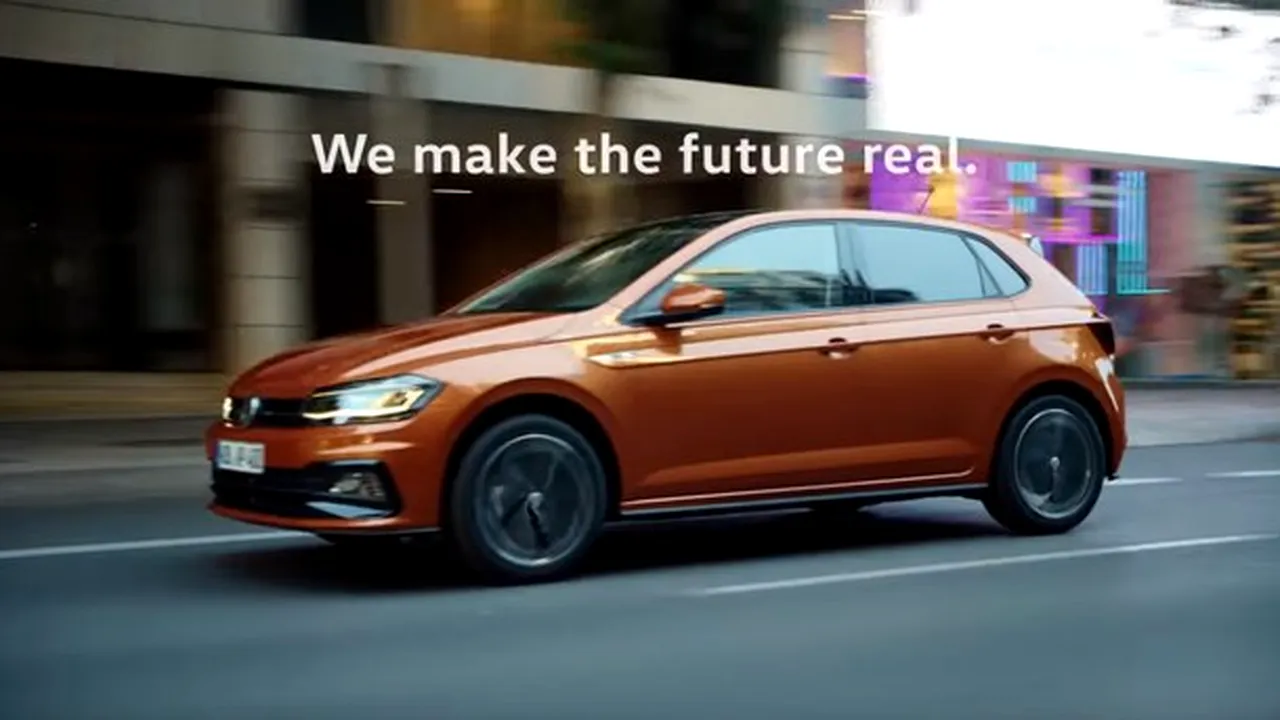O nouă reclamă la acest model de automobil a fost interzisă deoarece încurajează condusul iresponsabil