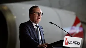 Şeful companiei aeriene Qantas: Vaccinarea va fi necesară pentru a zbura