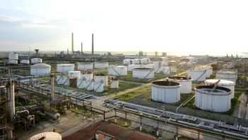 ECONOMIC Rompetrol intensifică măsurile de optimizare energetică. „Prioritatea Grupului KMGI rămâne menţinerea rafinăriilor Petromidia şi Vega în parametri optimi de operare”