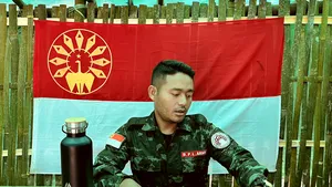 Poetul din Myanmar devenit lider rebel vrea să creeze un nou teritoriu în interiorul ţării