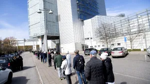 Elveţia deschide noi centre de vaccinare în masă în Geneva şi Lausanne